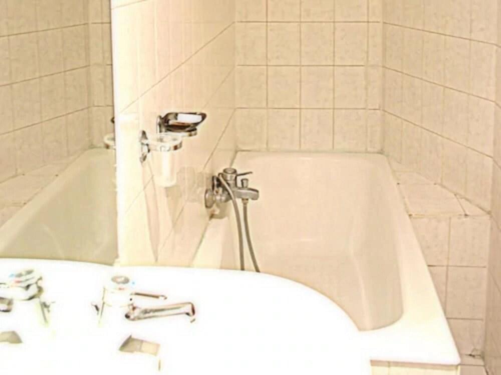 Pax 18e Hotel Parigi